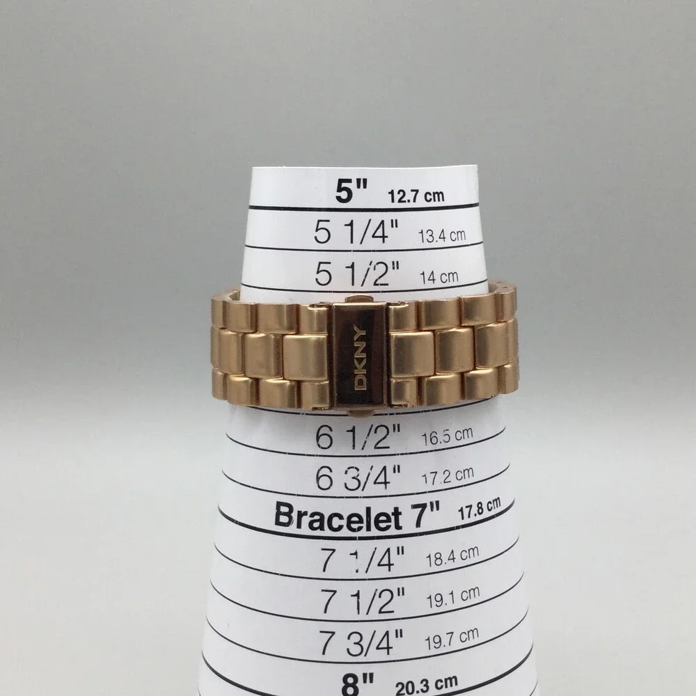 DKNY Womens Watch 38mm Champagne Dial Crystals Gold Tone New Battery 6.25